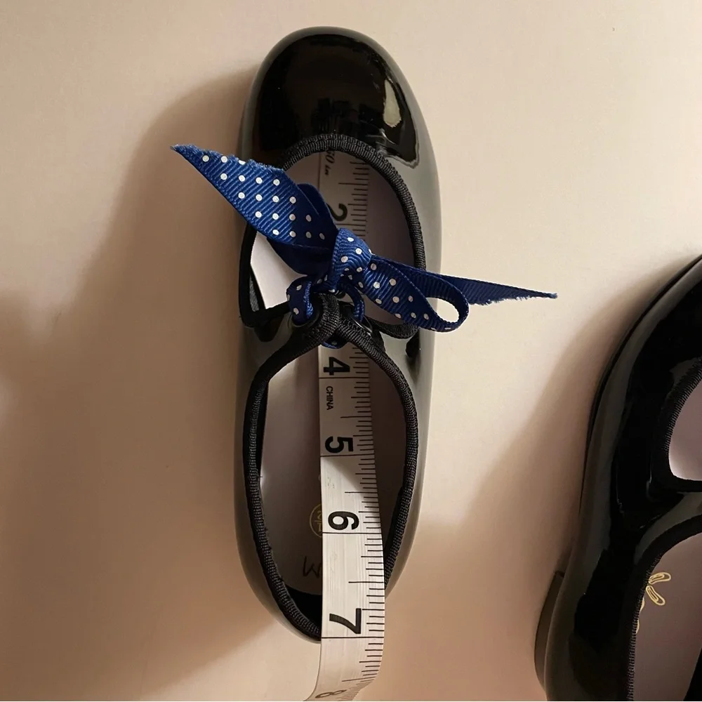 Spotlights Black Patent Tap Shoes w/ Polka Dot Bows - Size 9.5T